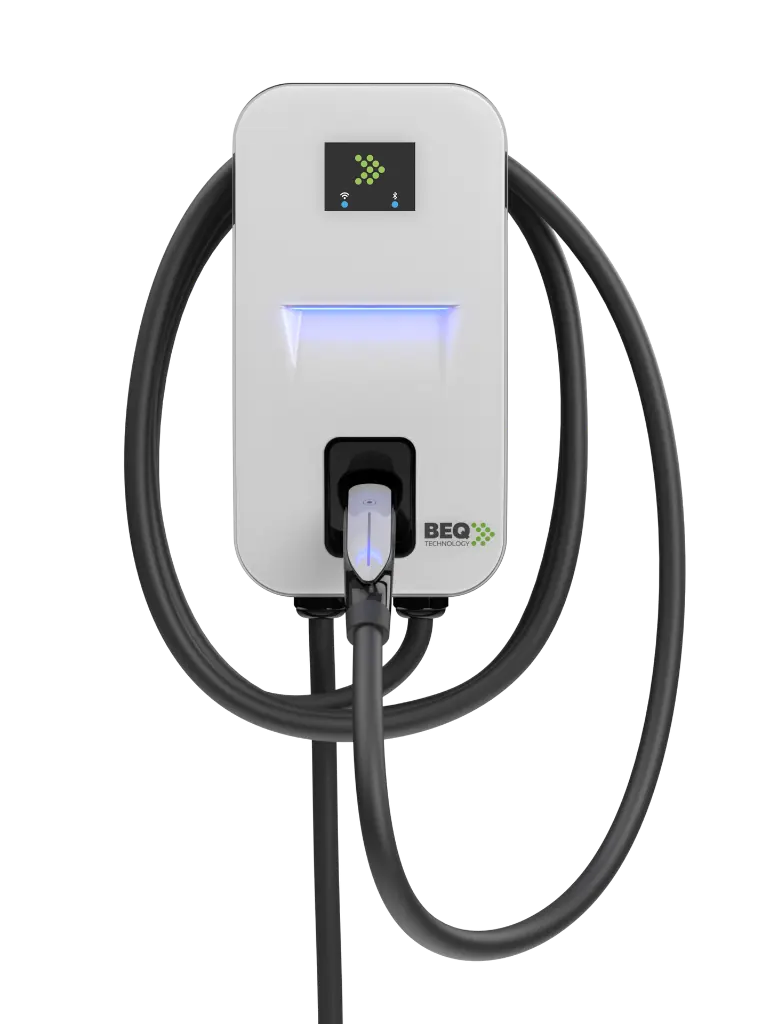 Borne BEQ-TESLA-FRONT VIEW-03sept2024-RESIDENTIELLE.webp